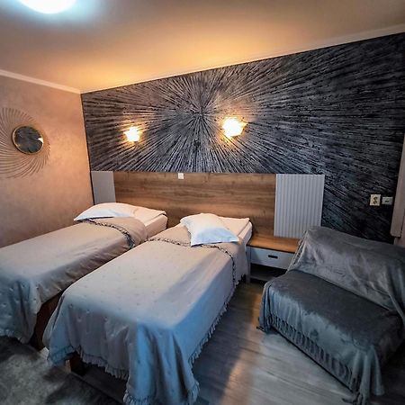 Hotel Dorobanti Iasi Exterior foto